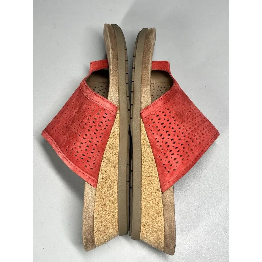 Earth Origins Pico Pearl Suede Wedge Sandals Womens 8 W Red Slip On Perforated - Picture 5 of 8